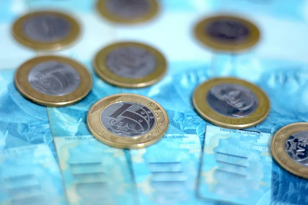 Como o IOF afeta seu dinheiro diariamente — e por que você deveria prestar atenção agora