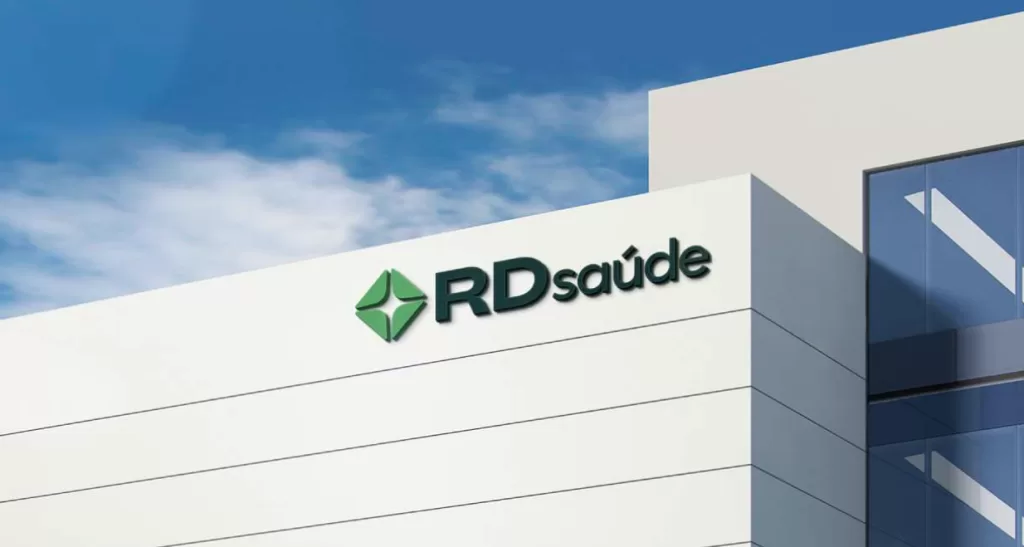 Lucro da RD Saúde sobe 13% no 2º tri e supera projeções; empresa cresce com novas farmácias e aposta em inovação no varejo farmacêutico.