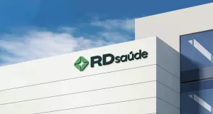 Lucro da RD Saúde sobe 13% no 2º tri e supera projeções; empresa cresce com novas farmácias e aposta em inovação no varejo farmacêutico.
