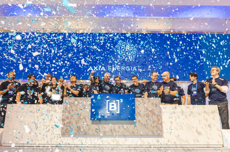 Ações da Axia Energia passam a ser negociadas com novos códigos a partir de hoje Este trecho é parte de conteúdo que pode ser compartilhado utilizando o link https://valor.globo.com/empresas/noticia/2025/11/10/aes-da-axia-energia-passam-a-ser-negociadas-com-novos-cdigos-a-partir-de-hoje.ghtml ou as ferramentas oferecidas na página. Textos, fotos, artes e vídeos do Valor estão protegidos pela legislação brasileira sobre direito autoral. Não reproduza o conteúdo do jornal em qualquer meio de comunicação, eletrônico ou impresso, sem autorização do Valor (falecom@valor.com.br). Essas regras têm como objetivo proteger o investimento que o Valor faz na qualidade de seu jornalismo.