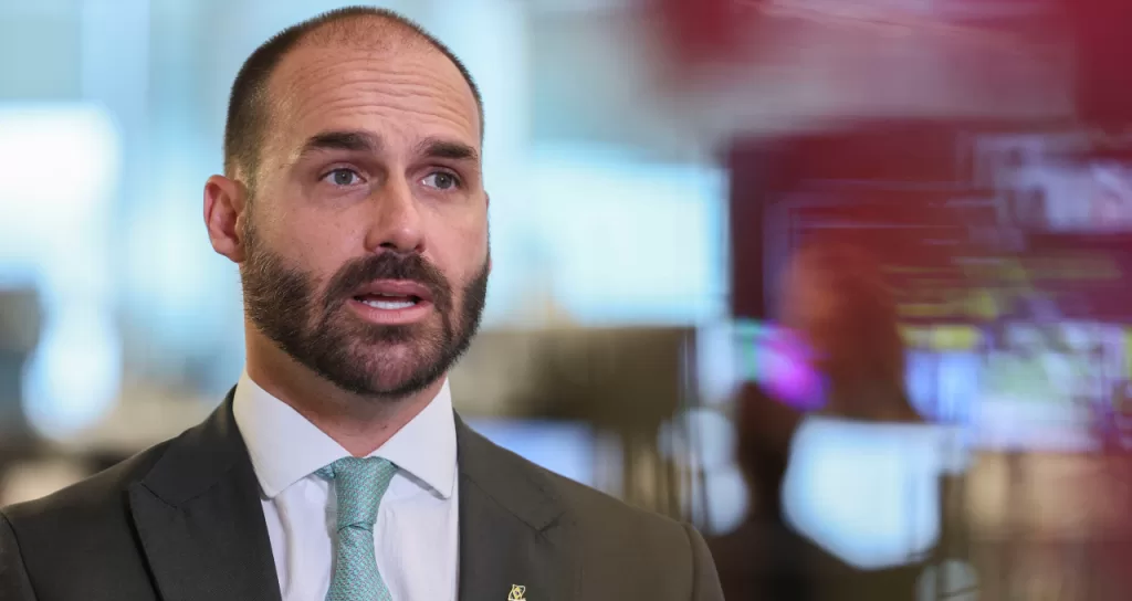 eduardo-bolsonaro-durante-entrevista-a-reuters-em-washington-14082025-reutersjessica