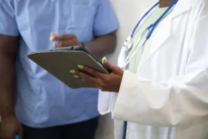 trabalhador no médico